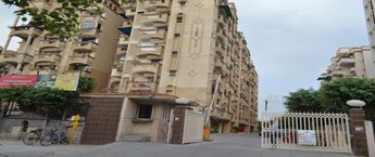 Ad options inside Chitrakoot Delhi Apartments, Lift branding company in Delhi