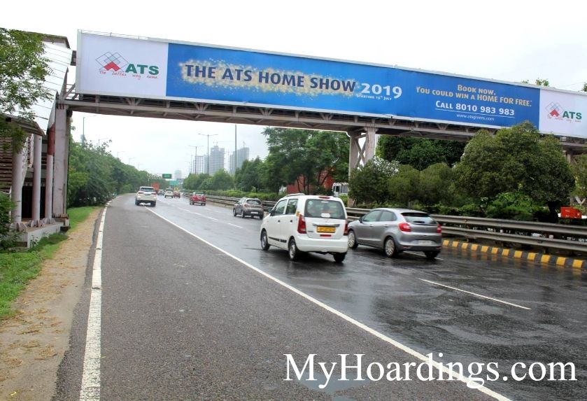 Hoardings Advertising on Sector-147 Near Metro Station in Noida, Billboard Agency in Noida