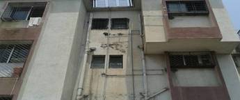 Ad options inside Mahavir Park Pune Apartments, Lift branding company in Pune