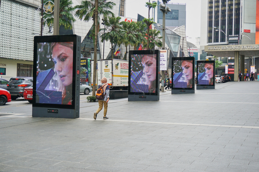 programmatic OOH needs media planners, not just tech platforms, because outdoor advertising operates in human spaces, not digital silos. Automation can decide how ads run, but only planners can decide why they matter.