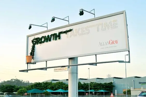 Traffic sightlines and billboard visibility explained with viewing angles, obstructions, and engagement impact.