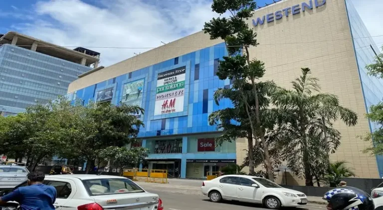 Westend Mall Aundh Pune, shopping mall advertising, mall branding Pune, retail promotions, OOH media opportunities