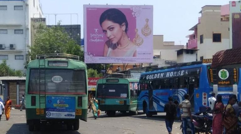 The Role of Localized Signage in Strengthening Brand Recall in Tier 3 Towns like Rajkot, Trichy, and Vijayawada