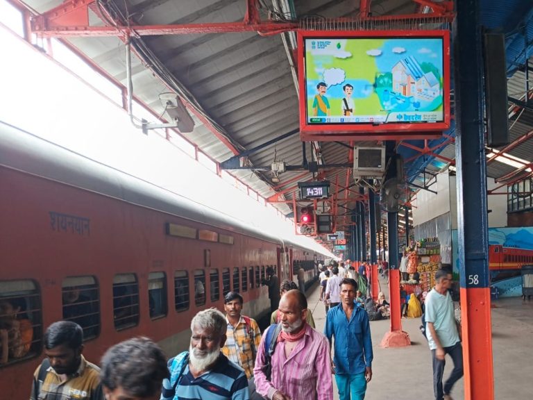 Digital screens and DOOH expansion at major railway stations is transforming rail hubs into high-impact media zones.