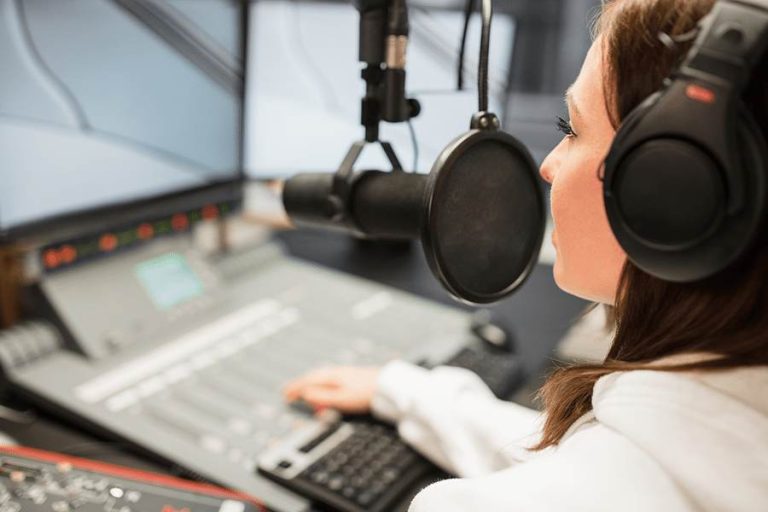 Comparison of cost effectiveness and measurability in radio ad campaigns for better marketing ROI