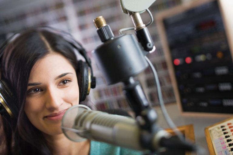 Integrating radio ads with digital marketing campaigns to enhance brand reach and audience engagement