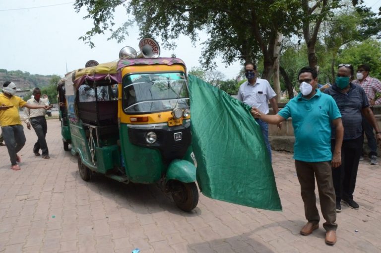 Auto Rickshaw Branding Services in Guwahati for Urban Commuter Engagement