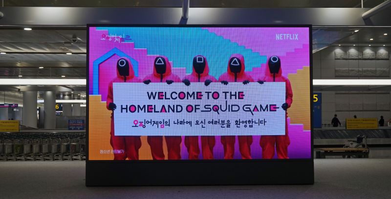 The Netflix “Rise of Series” DOOH campaign at Incheon International Airport brilliantly demonstrated how data, creativity, and technology can come together to deliver powerful storytelling in transit spaces.