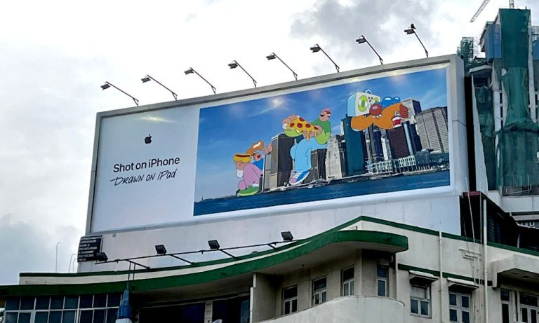 Apple Premium DOOH at Singapore Changi | Interactive Airport Zones