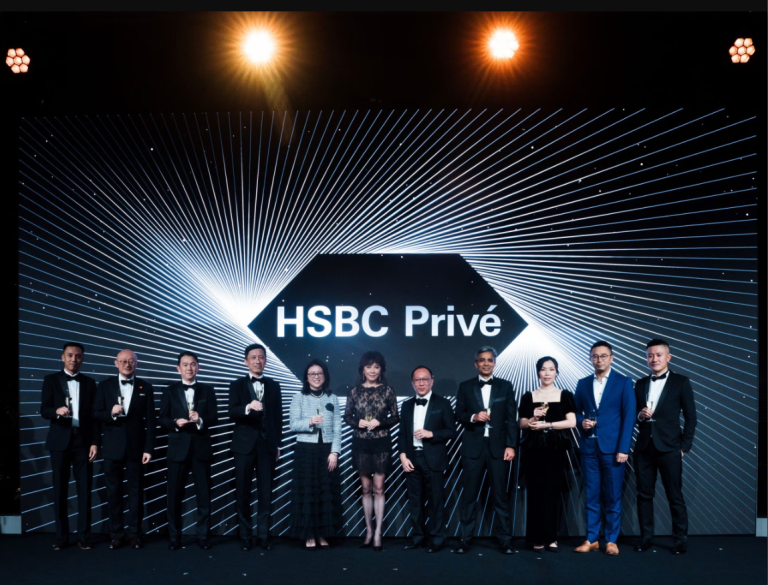 The HSBC DOOH campaign at Los Angeles International Airport showcased how a financial brand can use digital outdoor media to build both credibility and emotional resonance.