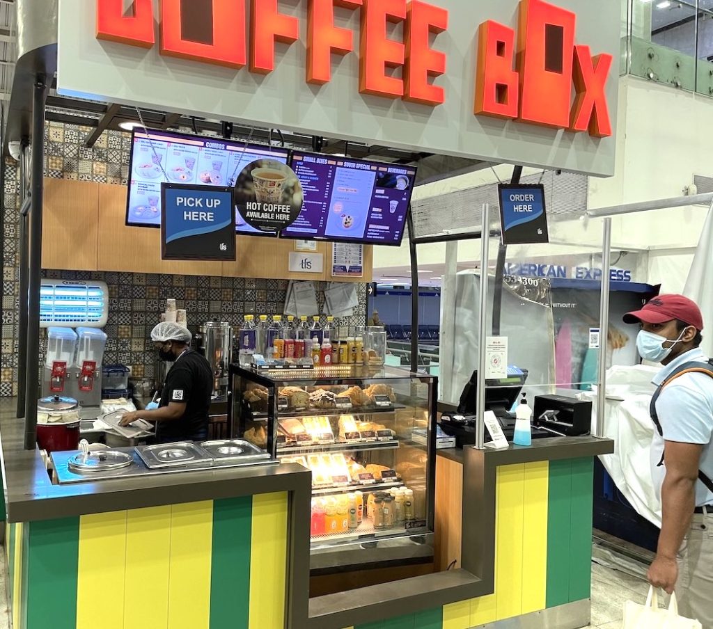Food & Beverage Pop-Ups with Static Terminal Branding at Metro Airports