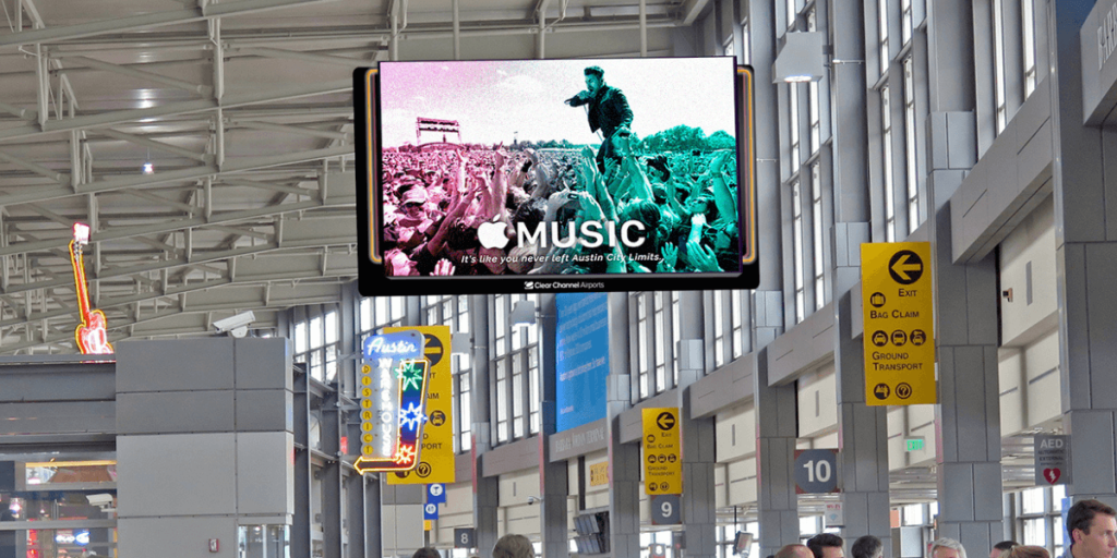 Airport DOOH vs Static Billboards: Choosing the Right Mix for Campaign Goals