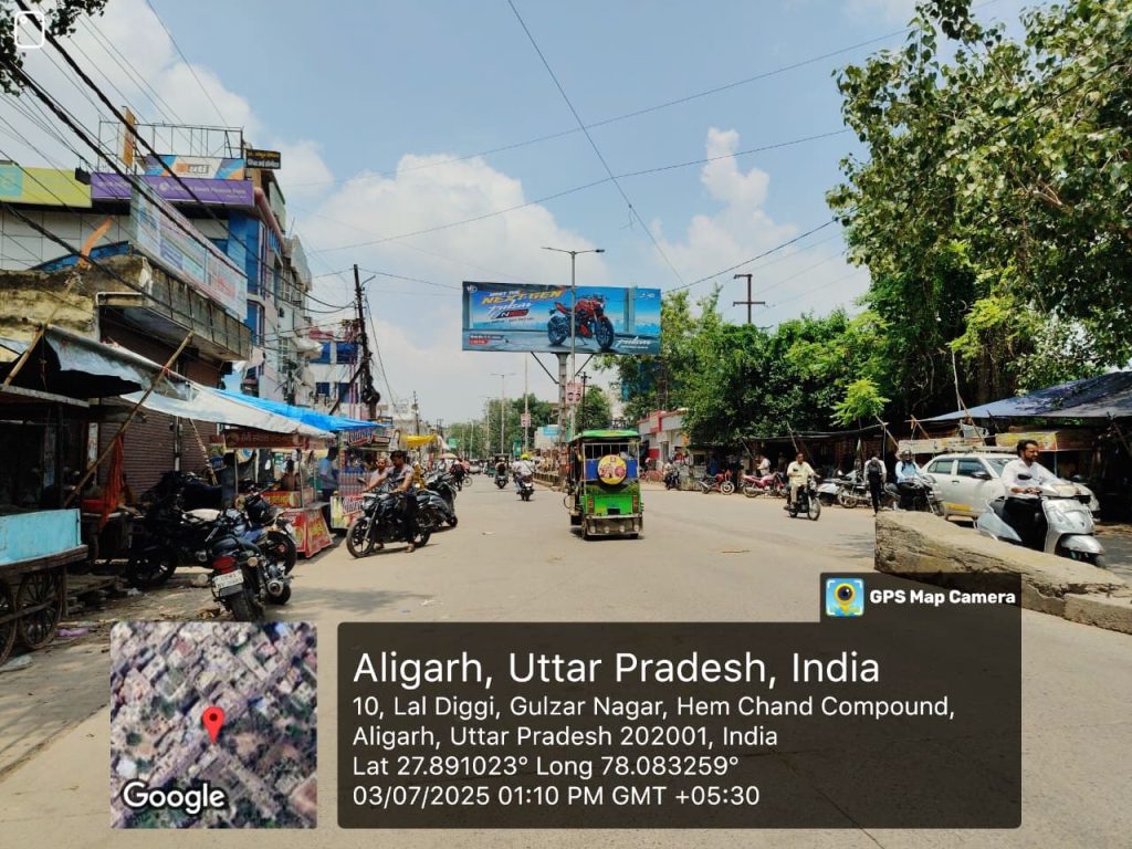 Bajaj Pulsar N160 campaign, OOH advertising Aligarh, motorbike branding, outdoor marketing, automotive advertising, MyHoardings, Aligarh brand promotion