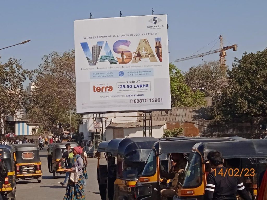 Location-based advertising targeting